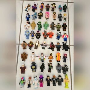 Roblox Mini Figures